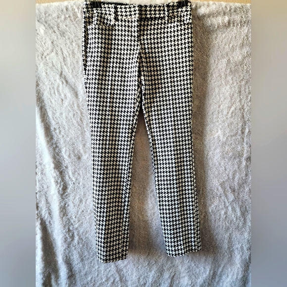 Express Columnist 0R - Picture 1 of 2